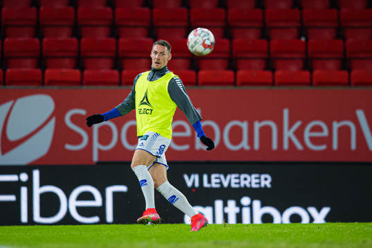 Magnar Ødegård of Sarpsborg 08 warms up