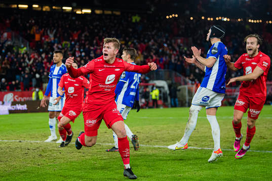 Aune Selland Heggebø of Brann celebrates