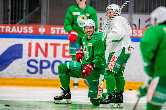 Rögles Eric Gelinas  och Tyler Kelleher