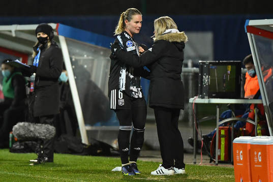 Sonia BOMPASTOR Head Coach of Lyon and Amandine HENRY of Lyon
