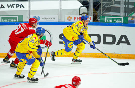 Lawrence Pilut of Sweden