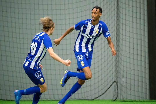 Göteborgs Yakub Finey jublar