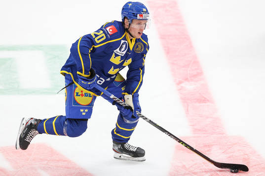 Lawrence Pilut of Sweden