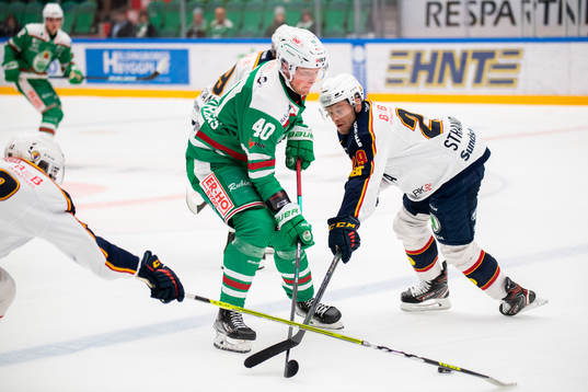 Rögles Oskar Stål Lyrenäs och Djurgårdens Sebastian