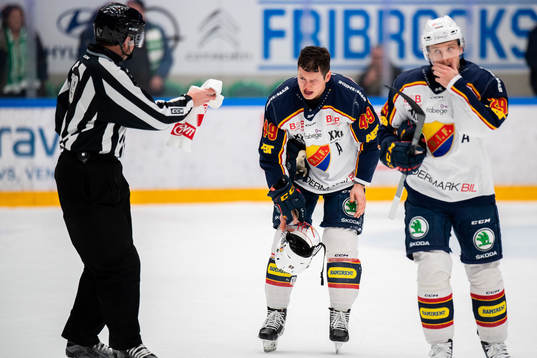 Djurgårdens Rhett Rakhshani har ont