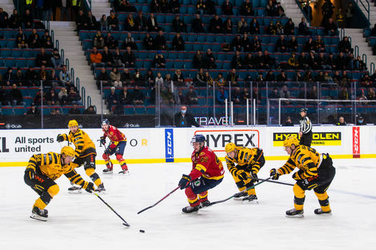 Djurgårdens Ludvig Hedström utmanar Skellefteås Jonathan