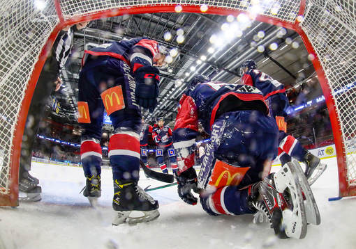 Efter mål 4-0 av Linköpings Markus Ljungh