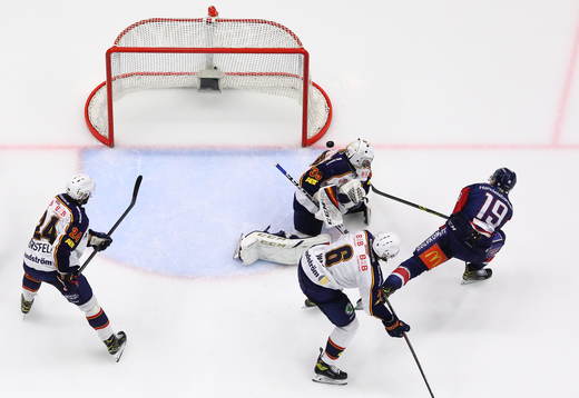 Mål 5-1 av Linköpings Patrick Russell förbi Djurgårdens