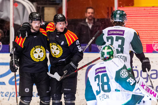 Brynäs Emil Molin jublar