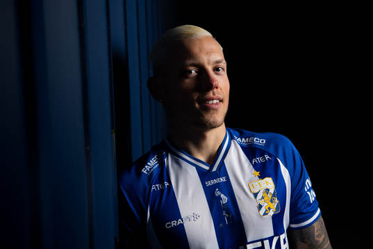 IFK Göteborgs nyförvärv Erik Sorga poserar för ett porträtt den 6 januari 2022 i Göteborg. 