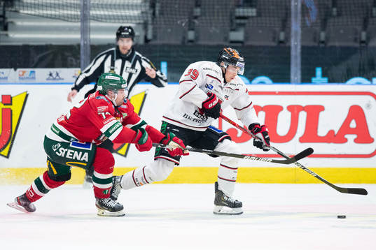 Frölundas Patrik Carlsson och Örebros Joel Mustonen