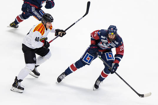 Brynäs Tomi Sallinen och Linköpings Filip Bystedt