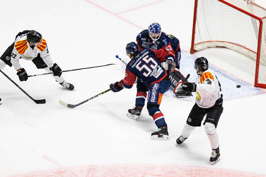 Brynäs Adam Pettersson gör 0-2