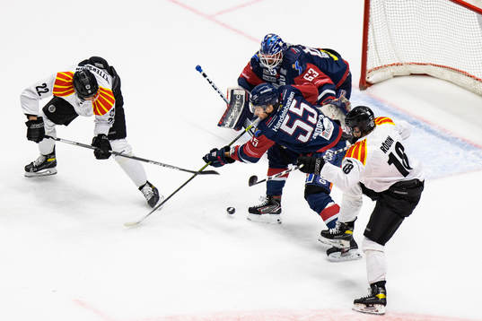 Brynäs Adam Pettersson gör 0-2