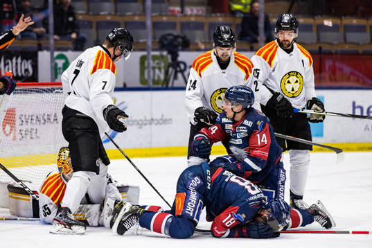 Brynäs Marcus Björk och Emil Molin bredvid Linköpings