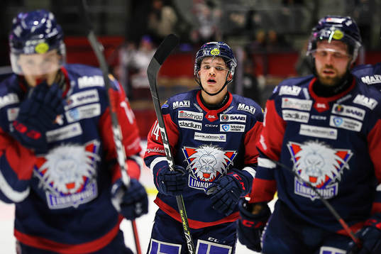 Linköpings Arvid Costmar jublar