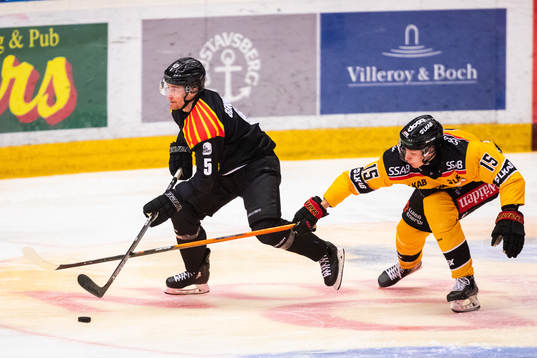 Brynäs Chay Genoway och Luleås Carl Mattsson