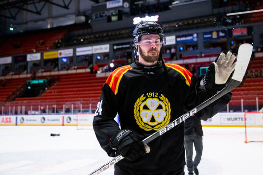 Brynäs Emil Molin jublar