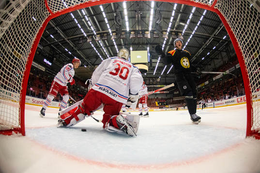 Brynäs Noel Gunler jublar