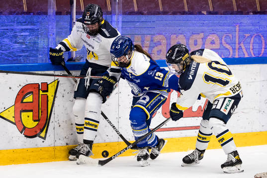 HV71s Elin Svensson och Leksands Hanna Sköld och HV71s