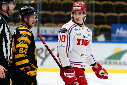 Skellefteås Jonathan Pudas och Timrås Robin Alvarez