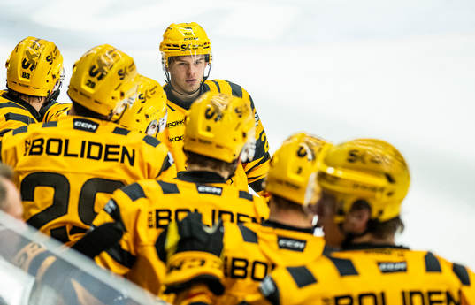 Skellefteås Simon Robertsson jublar