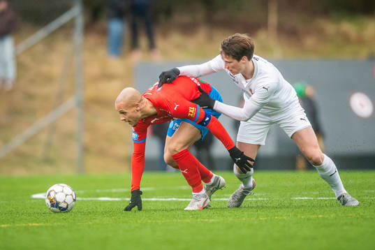 Helsingborgs Anthony van den Hurk och Hittarps Alex Sjöholm