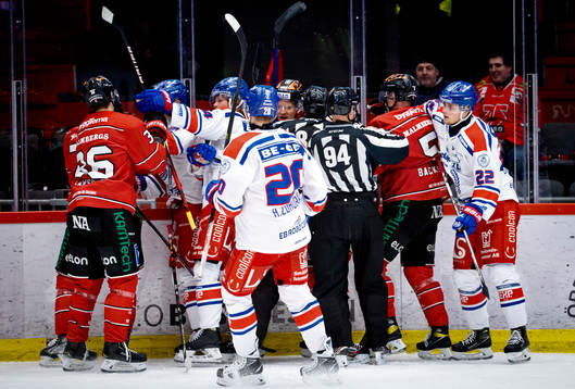 Grupp mellan Örebros Nick Ebert och Oskarshamns Philip