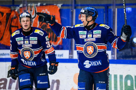 Växjös Richard Gynge jublar