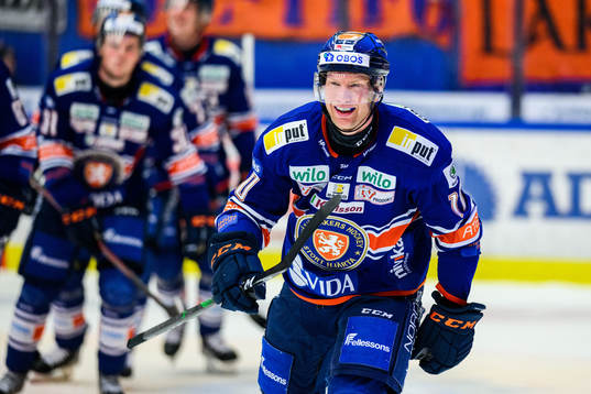 Växjös Richard Gynge jublar