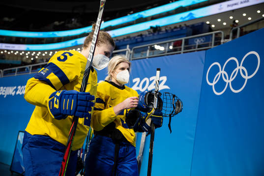 Johanna Fällman and Emma Nordin of Sweden