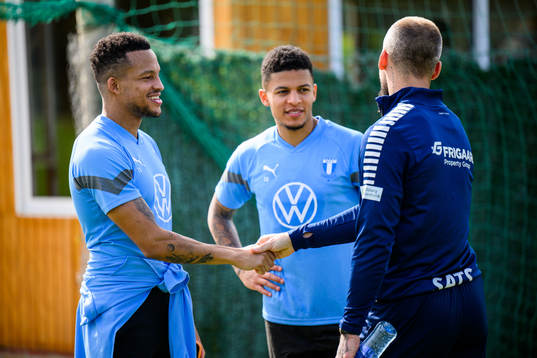 Sarpsborg 08 Guillermo Molins i samtal med Romain Gall och Martin Olsson