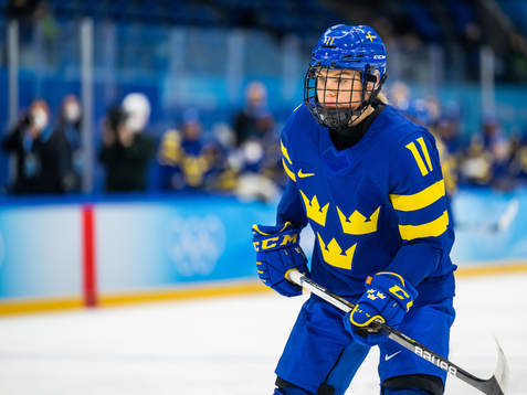 Josefin Bouveng of Sweden in the women’s ice hockey