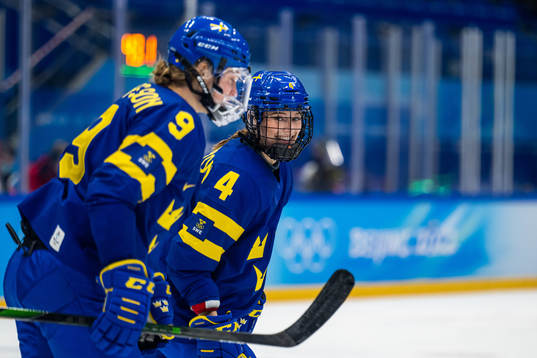 Jessica Adolfsson and Linnea Andersson of Sweden celebrate