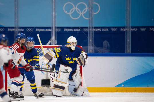 Goaltender Emma Söderberg of Sweden in the women’s ice