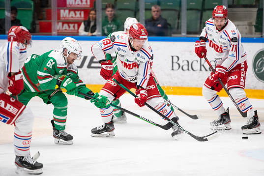 Rögles Ludvig Larsson och Timrås Erik Andersson