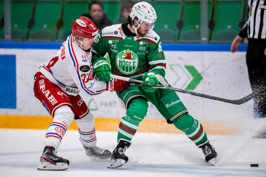 Timrås Erik Walli Walterholm  och Rögles Eric Gelinas