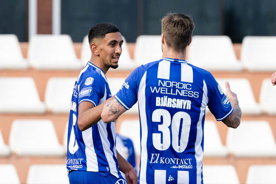 Amir Al-Ammari of IFK Göteborg celebrates the 2-1 goal