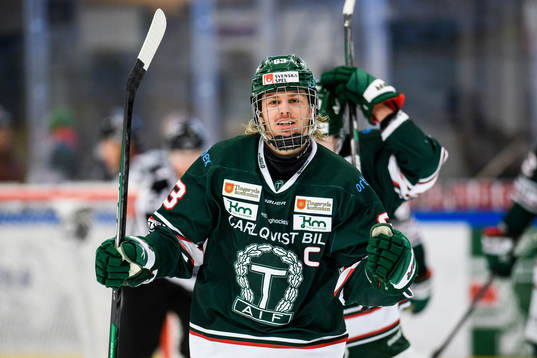 Tingsryds Daniel Öhrn jublar