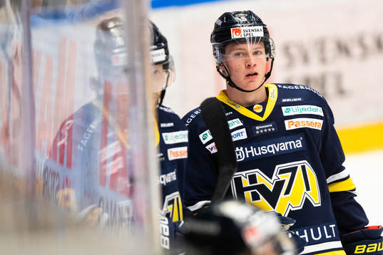 s Victor Sjöholm