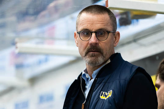 s tränare Tommy Samuelsson