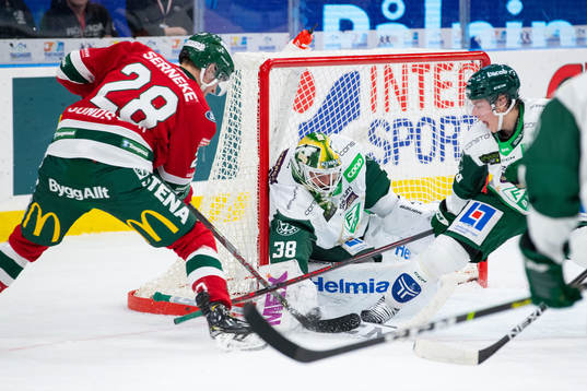 Frölundas Johan Sundström och Färjestads målvakt