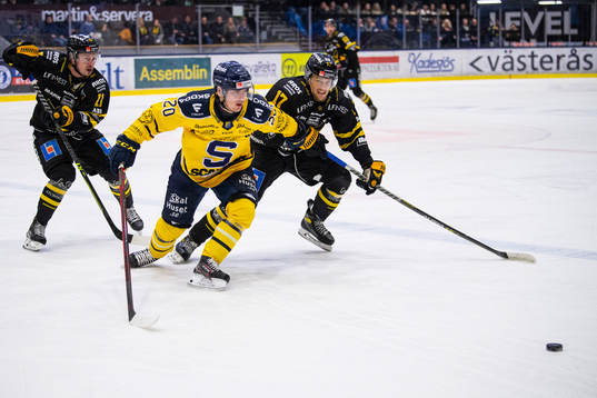 Södertäljes Nikola Pasic och Västerås William Wikman