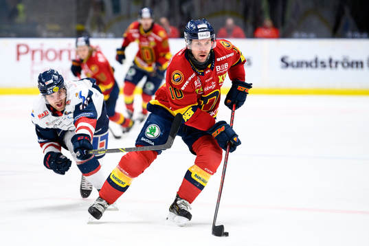 Linköpings Patrick Russell och Djurgårdens Niclas Bergfors