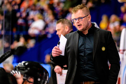 Brynäs assisterande tränare Ari-Pekka Pajuluoma