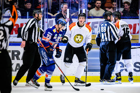 Brynäs Simon Bertilsson och Noel Gunler blir utvisade