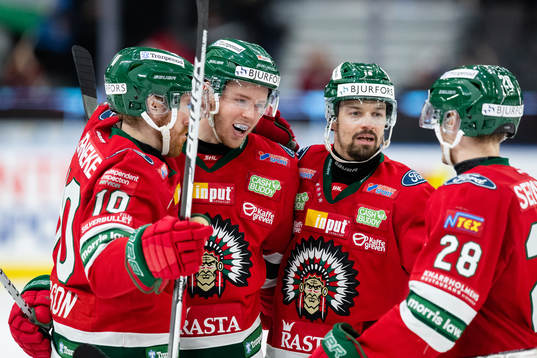 Frölundas Filip Johansson jublar ihop med Jens Olsson,