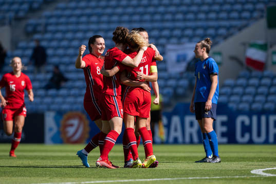 Celin Bizet Ildhusøy of Norway celebrates after 1-2