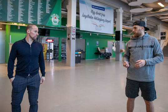 Sportchef Chris Abbott och Vojtech Mozik