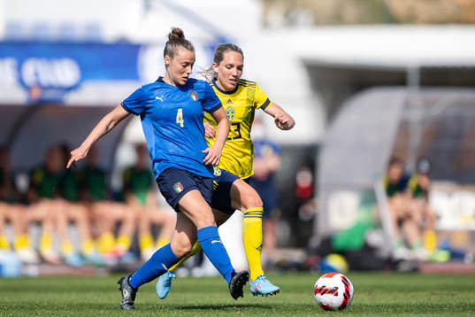Aurora Galli of Italy and Elin Rubensson of Sweden